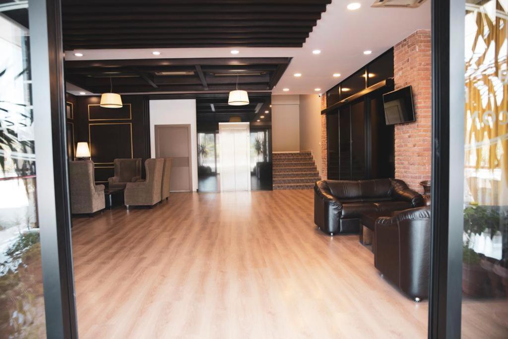 Hotel Continental ดูร์เรส ภายนอก รูปภาพ